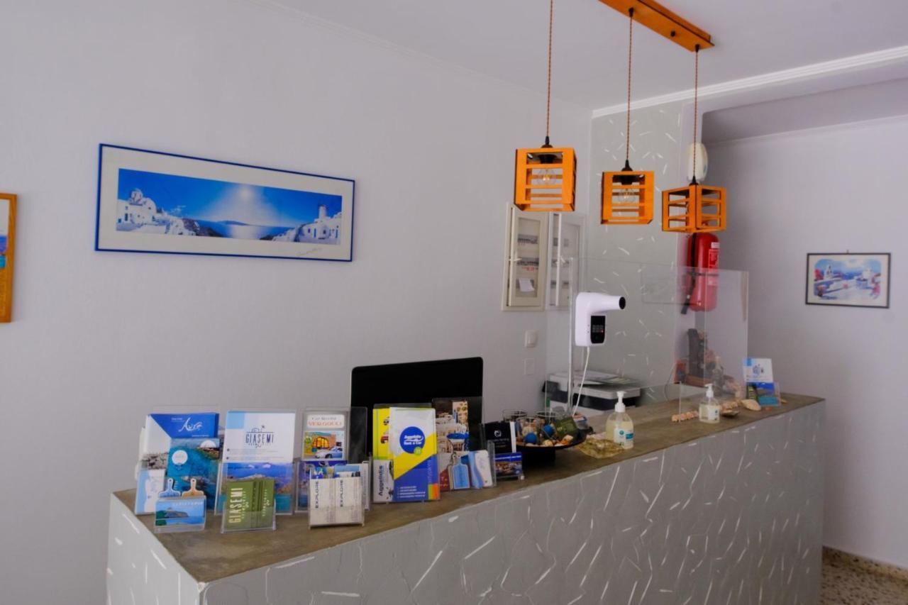 Giasemi Room No 8 Folegandros Livadi  객실 사진